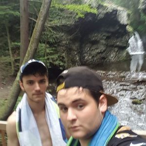 Meet your Posher, Zevi